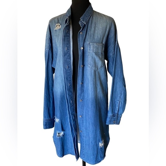 Life in Progress Denim Shirt Jacket Women’s Size Medium Destroyed Blue Baddie - Picture 1 of 11